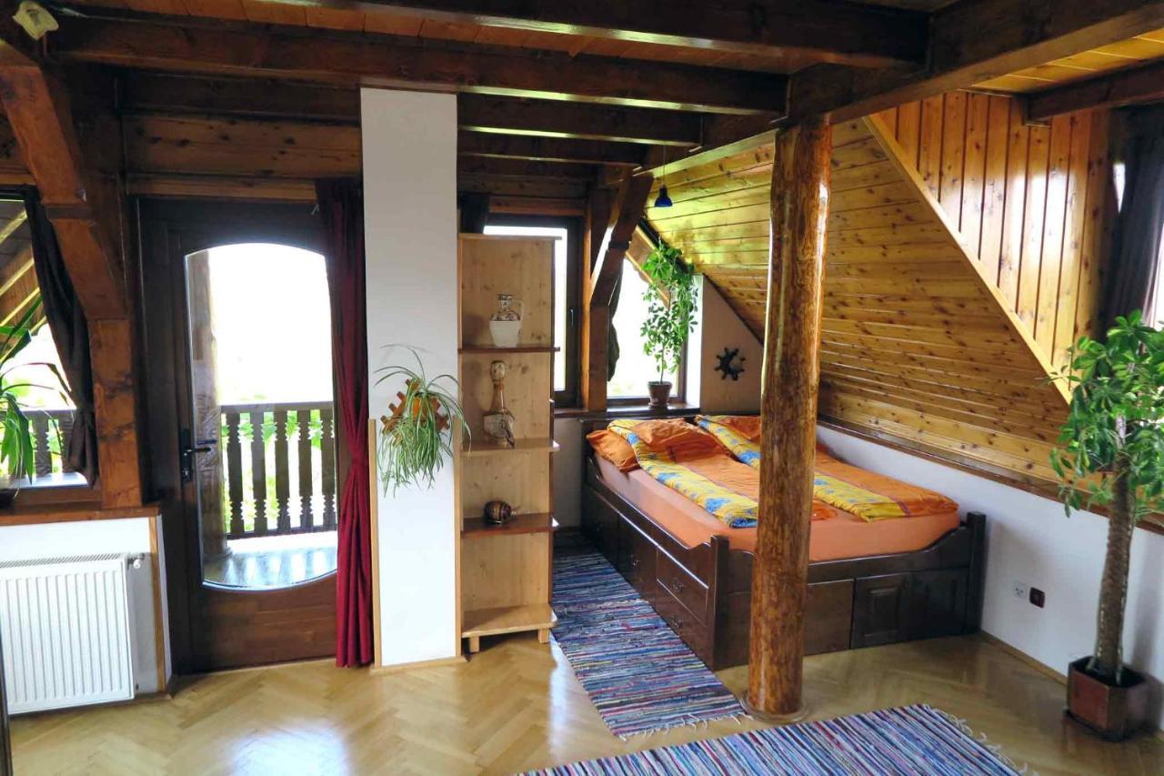 Apartament Casa Zollo Sălişte Zewnętrze zdjęcie