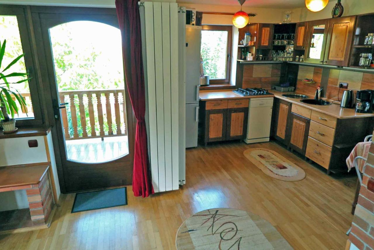 Apartament Casa Zollo Sălişte Zewnętrze zdjęcie